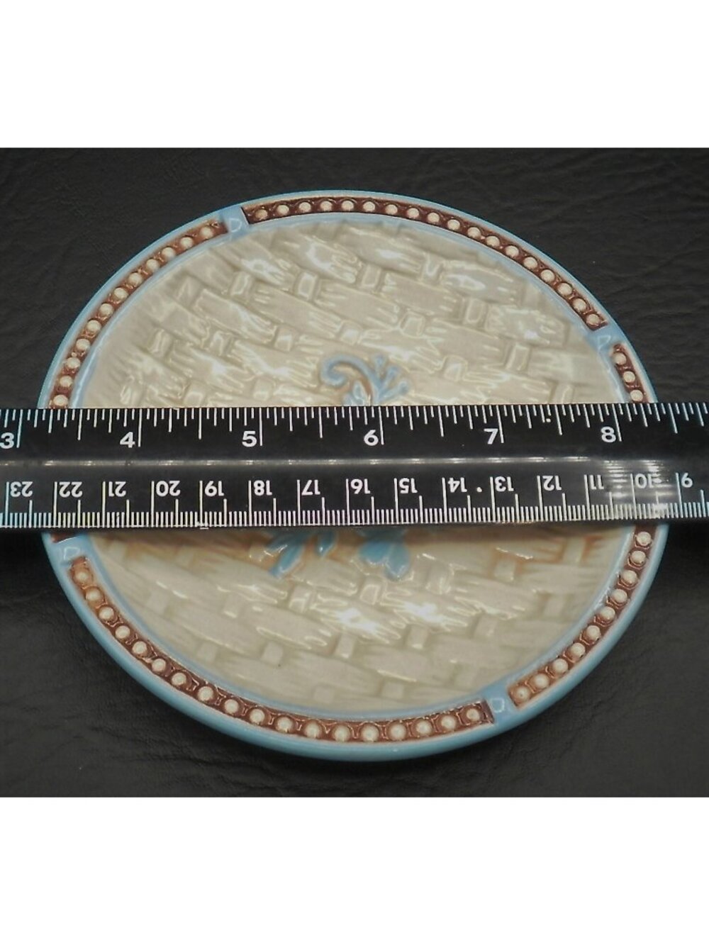Temptations Floral Lace Basket Weave Bread Plates Light Blue 4 PC Hard to Find - Picture 4 of 4